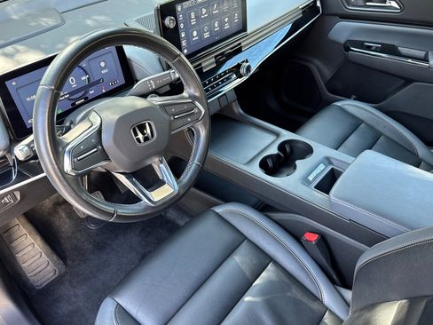 Used 2024 Honda Prologue Touring image 4