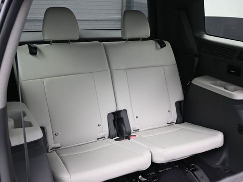 Used 2024 Hyundai Santa Fe Limited image 34