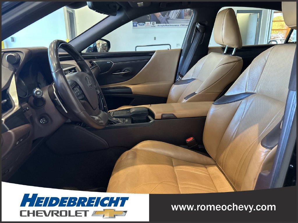 Used 2019 Lexus ES 350 w/ Accessory Package 2 FWD image 13