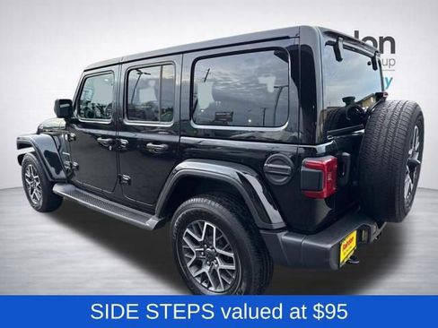 Used 2024 Jeep Wrangler Unlimited Sahara AWD/4WD image 4