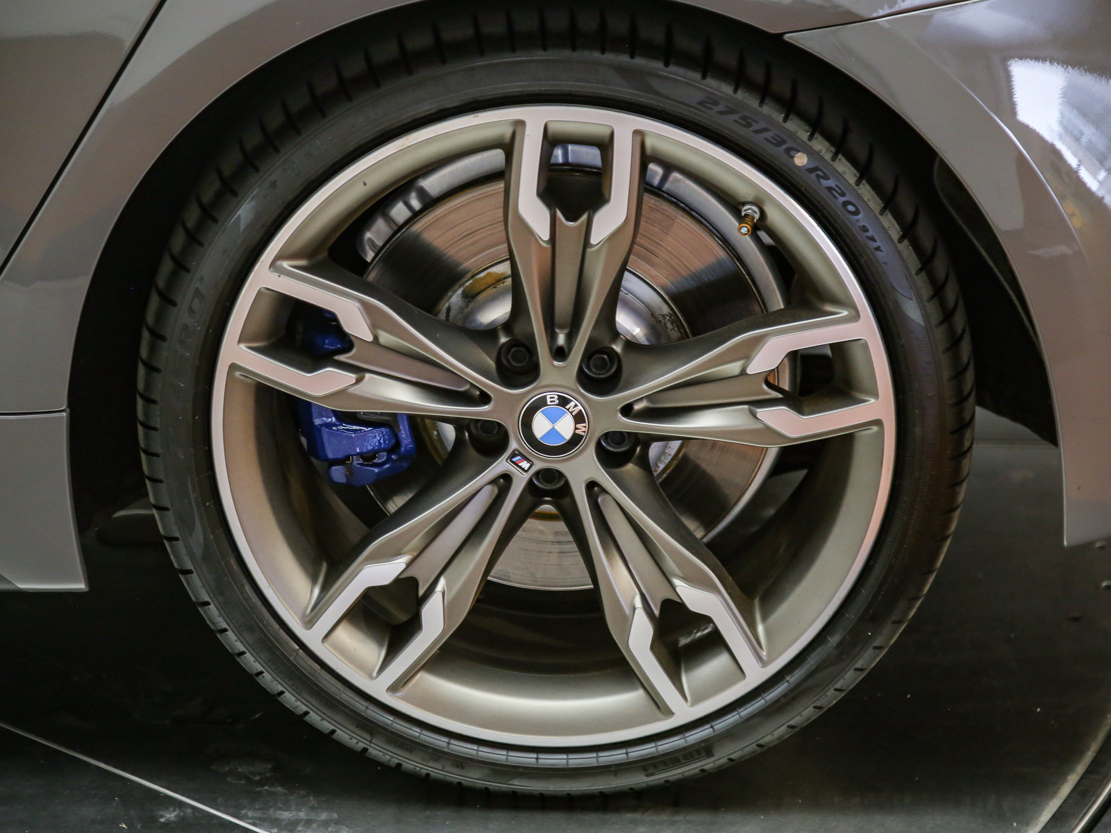 Used 2021 BMW M550i xDrive w/ Executive Package AWD/4WD image 11