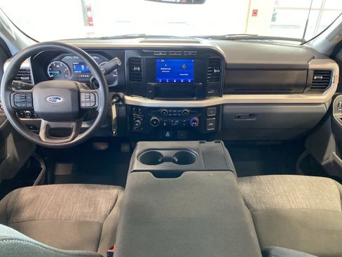 Used 2023 Ford F250 XLT image 14