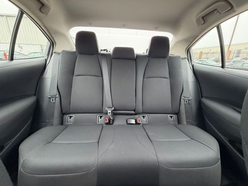 Used 2025 Toyota Corolla LE image 37