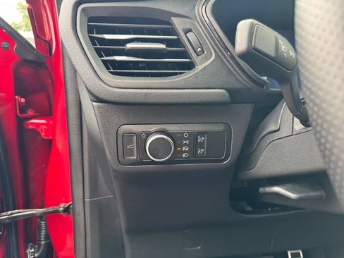 Used 2024 Ford Escape ST-Line w/ Tech Pack #1 AWD/4WD image 16