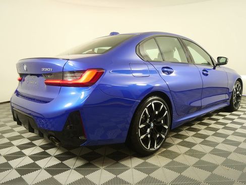 New 2026 BMW 330i Sedan w/ M Sport Package image 3