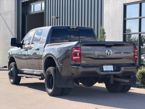 Used 2023 RAM 3500 Laramie AWD/4WD image 3