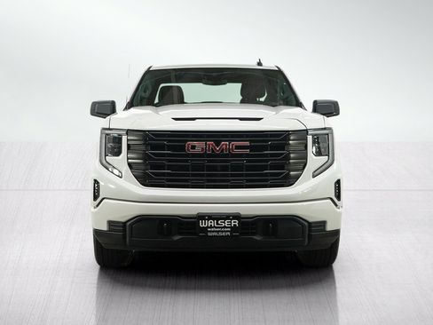 Used 2023 GMC Sierra 1500 Pro w/ Graphite Edition AWD/4WD image 8