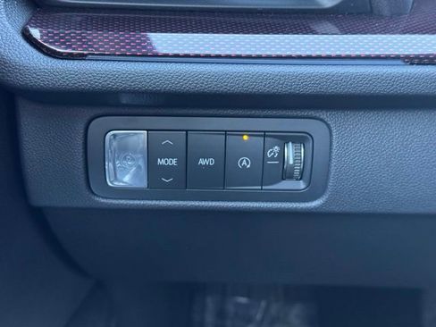 Used 2026 Chevrolet Traverse RS AWD/4WD image 35