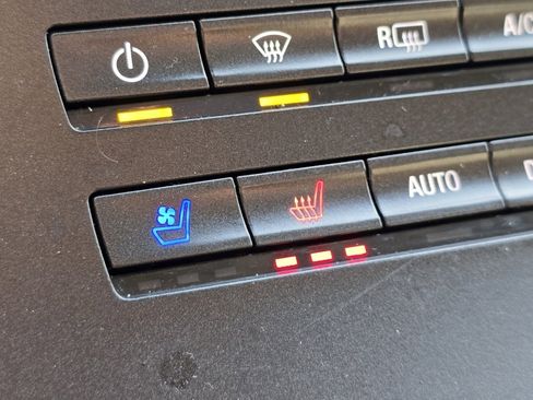 Used 2019 Lincoln Nautilus Black Label image 19