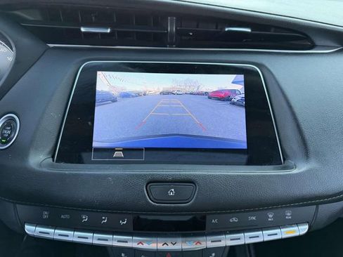 Certified 2023 Cadillac XT4 Luxury w/ Cold Weather Package image 28