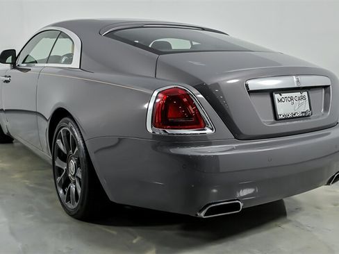 Used 2018 Rolls-Royce Wraith RWD image 8