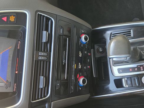 Used 2015 Audi Q5 2.0T Premium Plus w/ Technology Package image 32