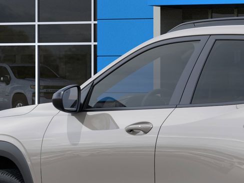 New 2026 Chevrolet Trax RS w/ Sunroof Package FWD image 12