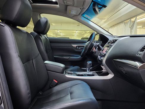 Used 2013 Nissan Altima 3.5 SL FWD image 23