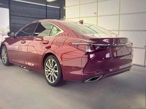 Used 2019 Lexus ES 350 w/ Accessory Package 2 FWD image 4