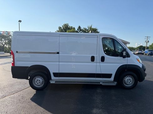 Used 2025 RAM ProMaster 2500 w/ U-Haul Equipment Group FWD image 4