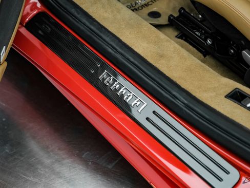 Used 2017 Ferrari 488 GTB RWD image 49