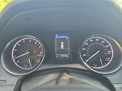 Used 2024 Toyota Camry SE FWD image 18