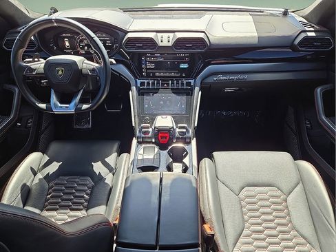 Used 2024 Lamborghini Urus S image 16