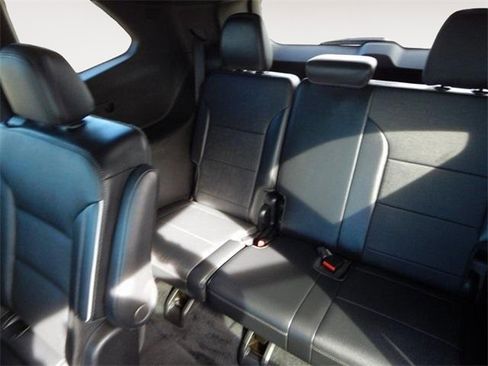 Used 2025 Buick Enclave Preferred image 13