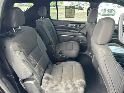 Used 2025 Chevrolet Traverse LT FWD image 26