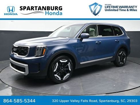 Used 2024 Kia Telluride EX AWD/4WD image 1