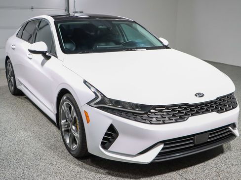 Used 2021 Kia K5 EX image 5