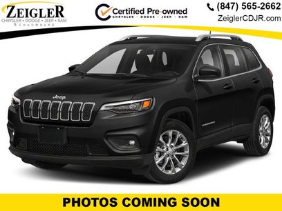 Used 2019 Jeep Cherokee Latitude w/ Popular Appearance Group
