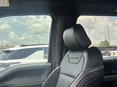 Used 2020 Ford F150 Raptor w/ Equipment Group 802A Luxury AWD/4WD image 14