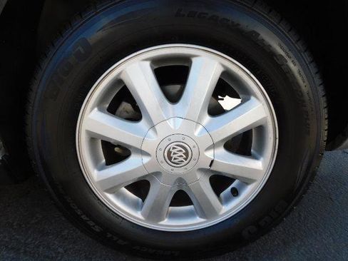 Used 2005 Buick LaCrosse CX w/ Silver Convenience Package image 9