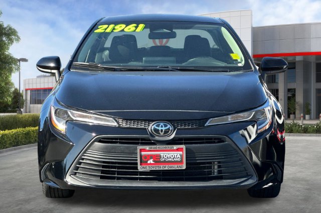 Used 2024 Toyota Corolla LE FWD image 10