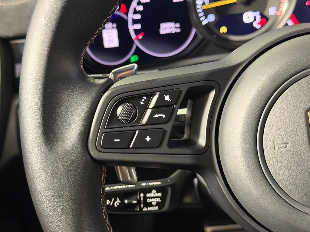 Certified 2023 Porsche Cayenne Turbo GT AWD/4WD image 41