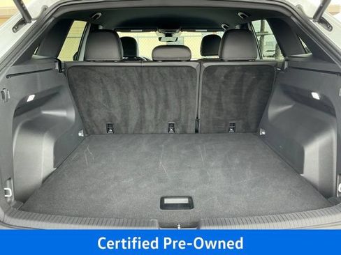 Used 2025 Volkswagen Atlas Cross Sport SE FWD image 18