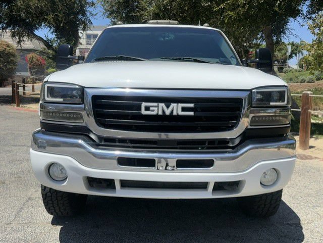 Used 2006 GMC Sierra 3500 SLT w/ Heavy-Duty Power Package AWD/4WD image 23