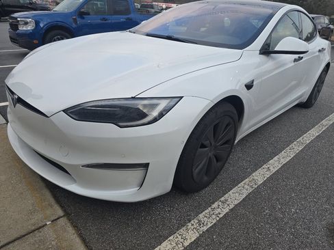 Used 2022 Tesla Model S Plaid image 1