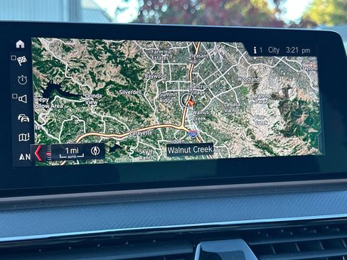 Used 2018 BMW M5 w/ Executive Package image 18