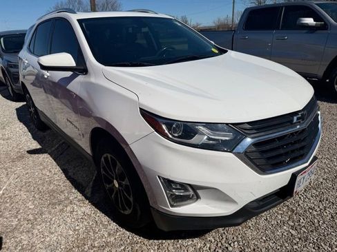 Used 2019 Chevrolet Equinox LT FWD image 3