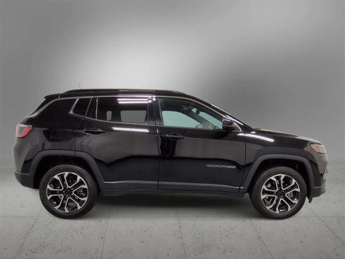 Certified 2023 Jeep Compass Limited image 9