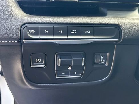 Certified 2024 Cadillac Escalade Sport w/ LPO, Floor Liner Package AWD/4WD image 30