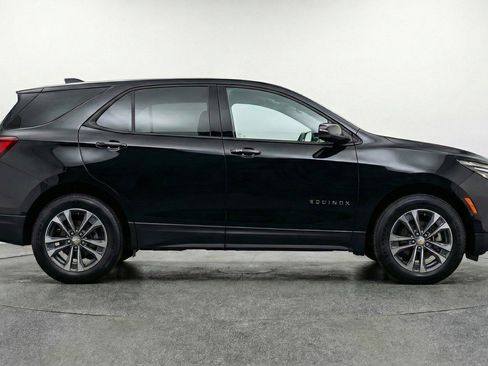 Used 2025 Chevrolet Equinox LT image 11