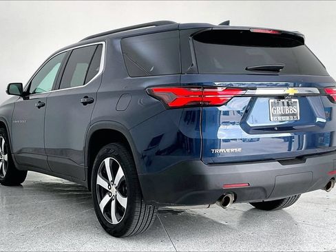 Used 2023 Chevrolet Traverse LT w/ LT Premium Package FWD image 15