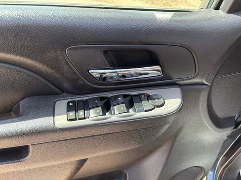 Used 2010 Chevrolet Tahoe LS image 26