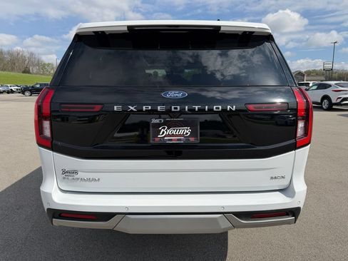 Used 2025 Ford Expedition Max Platinum AWD/4WD image 6