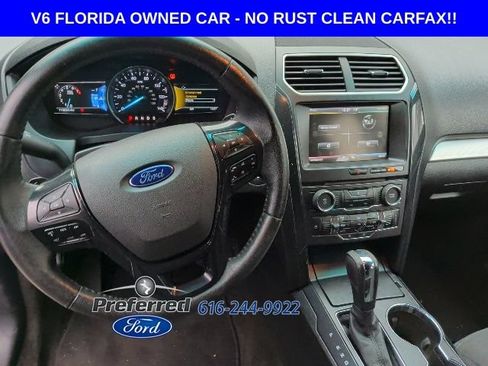 Used 2016 Ford Explorer XLT w/ Equipment Group 201A FWD image 7