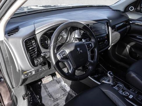 Used 2018 Mitsubishi Outlander GT image 10