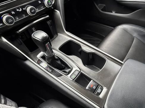 Certified 2018 Honda Accord Sport image 24