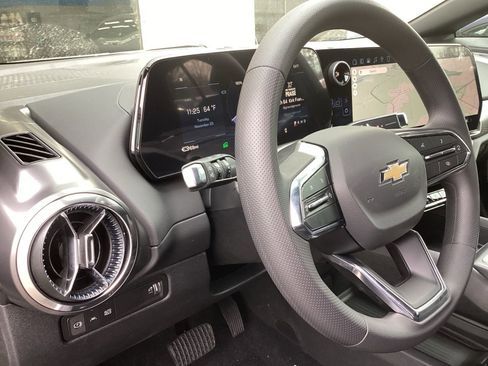 New 2026 Chevrolet Equinox EV LT image 9