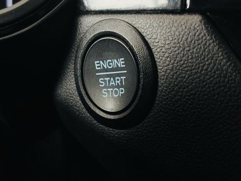 Used 2025 Ford Escape ST-Line Select AWD/4WD image 51