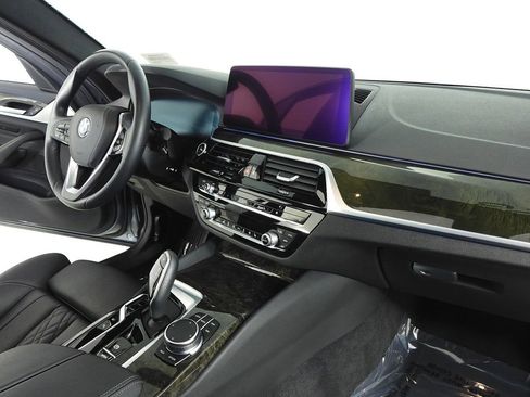 Certified 2023 BMW 530e 530e iPerformance w/ Convenience Package image 13