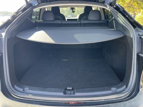 Used 2023 Tesla Model Y AWD image 23